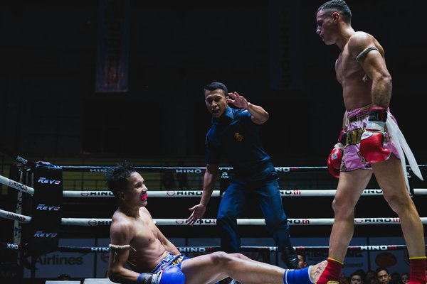 Quel est le meilleur programme d'entraînement pour améliorer la vitesse des coups de poing en Boxe Thaï?
